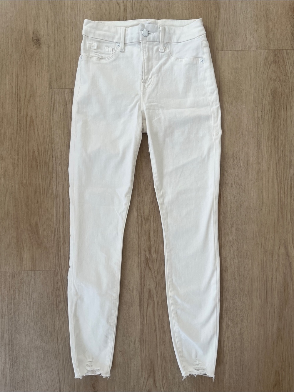 Good American Good Legs High Rise White Distressed Skinny Jeans in Women's 00 24